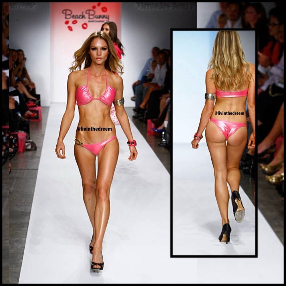 Beach Bunny Suicide Blonde Bikini Barbie Pink
Iridescent Bikini $299